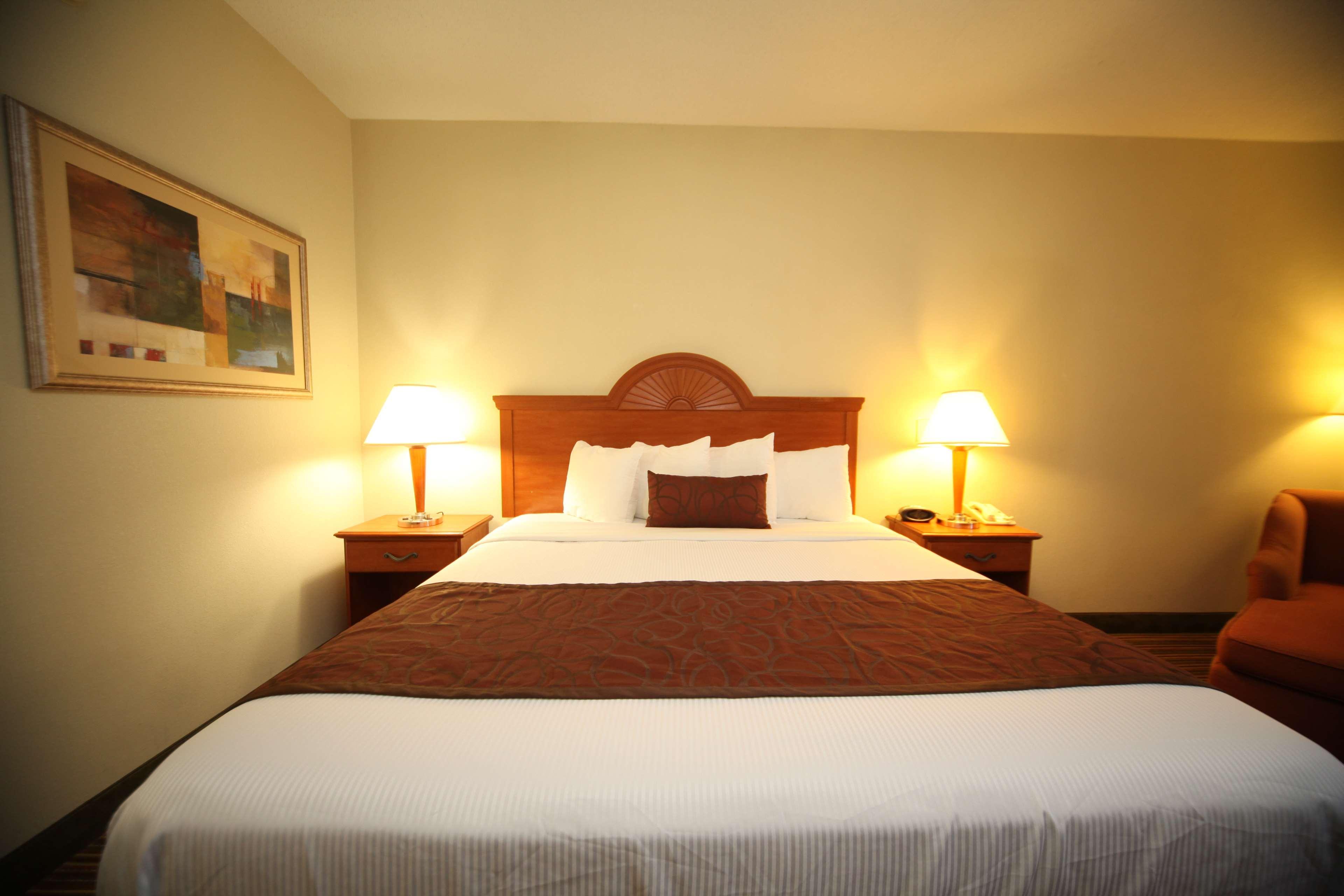 Best Western Plus Edison Inn Garner Kültér fotó
